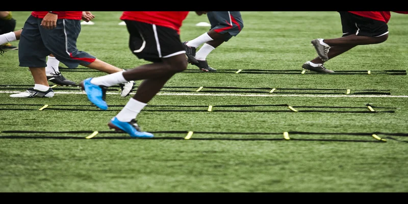 Duy trì thể lực liên tục trong bóng đá là 1 điều quan trọng